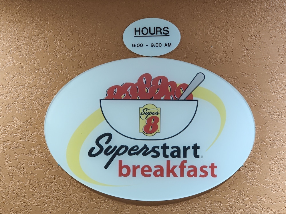 super 8 by wyndham rice lake