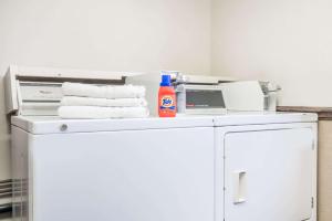 super 8 by wyndham rice lake