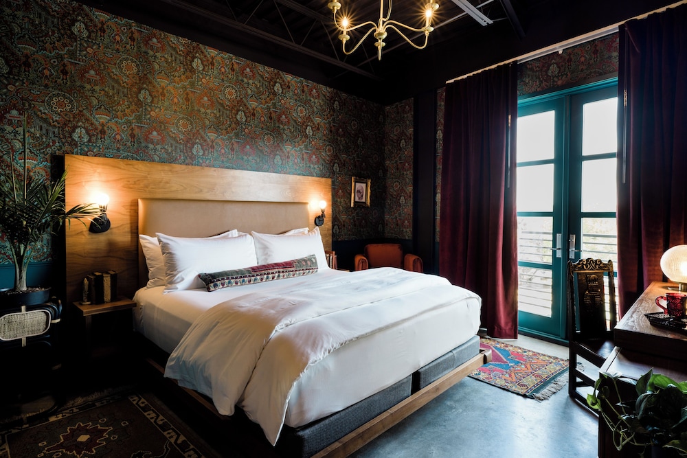 the frances modern inn