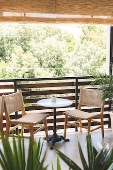 the frances modern inn