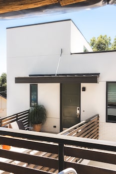 the frances modern inn