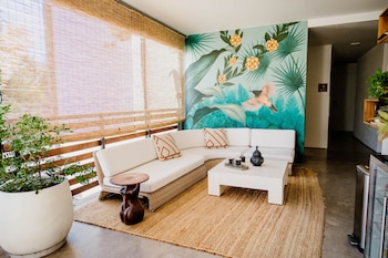 the frances modern inn