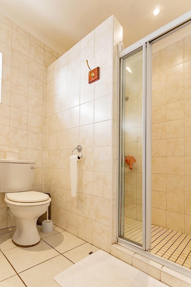 bay tree guest house