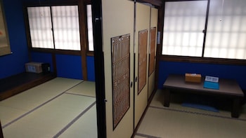 guesthouse mikkaichi hostel