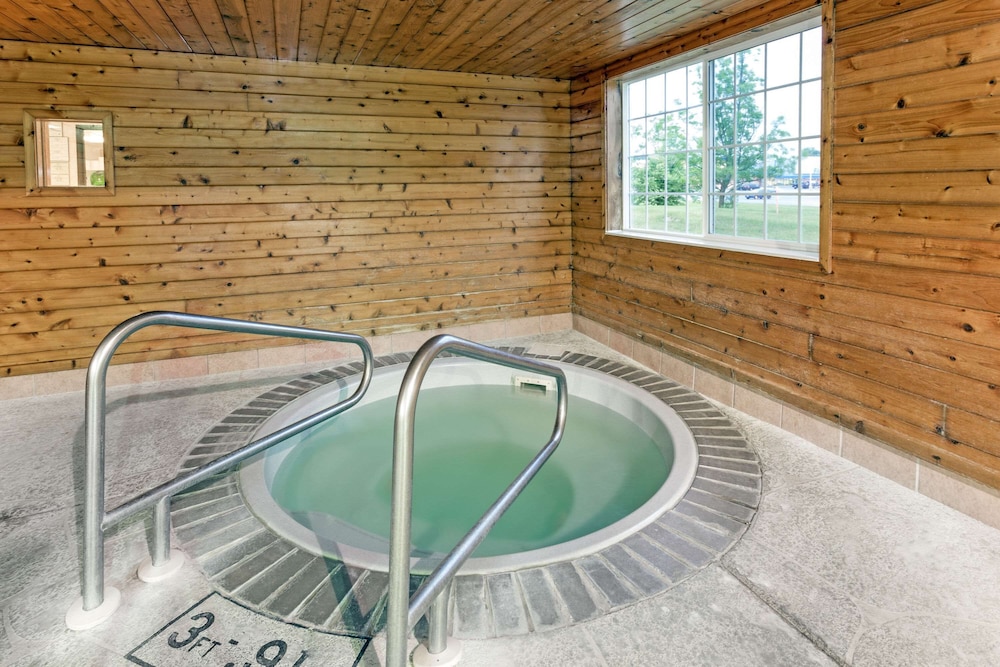 super 8 by wyndham verona madison