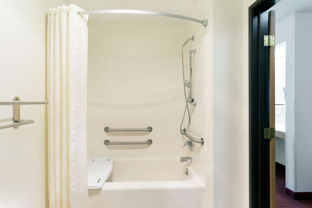 super 8 by wyndham verona madison