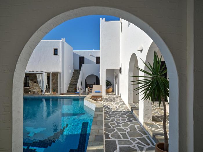 aella residence