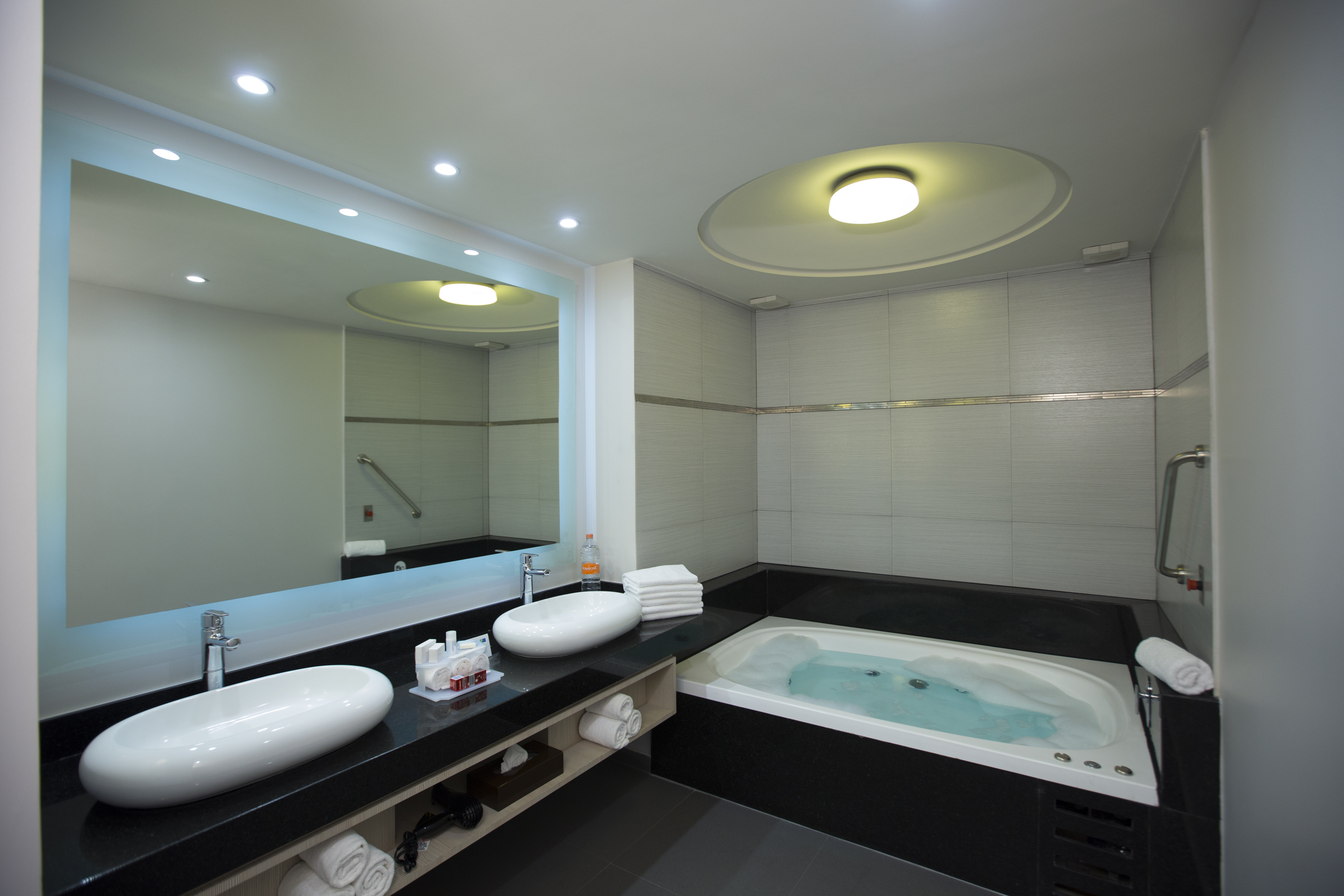 holiday inn express mexico toreo by ihg