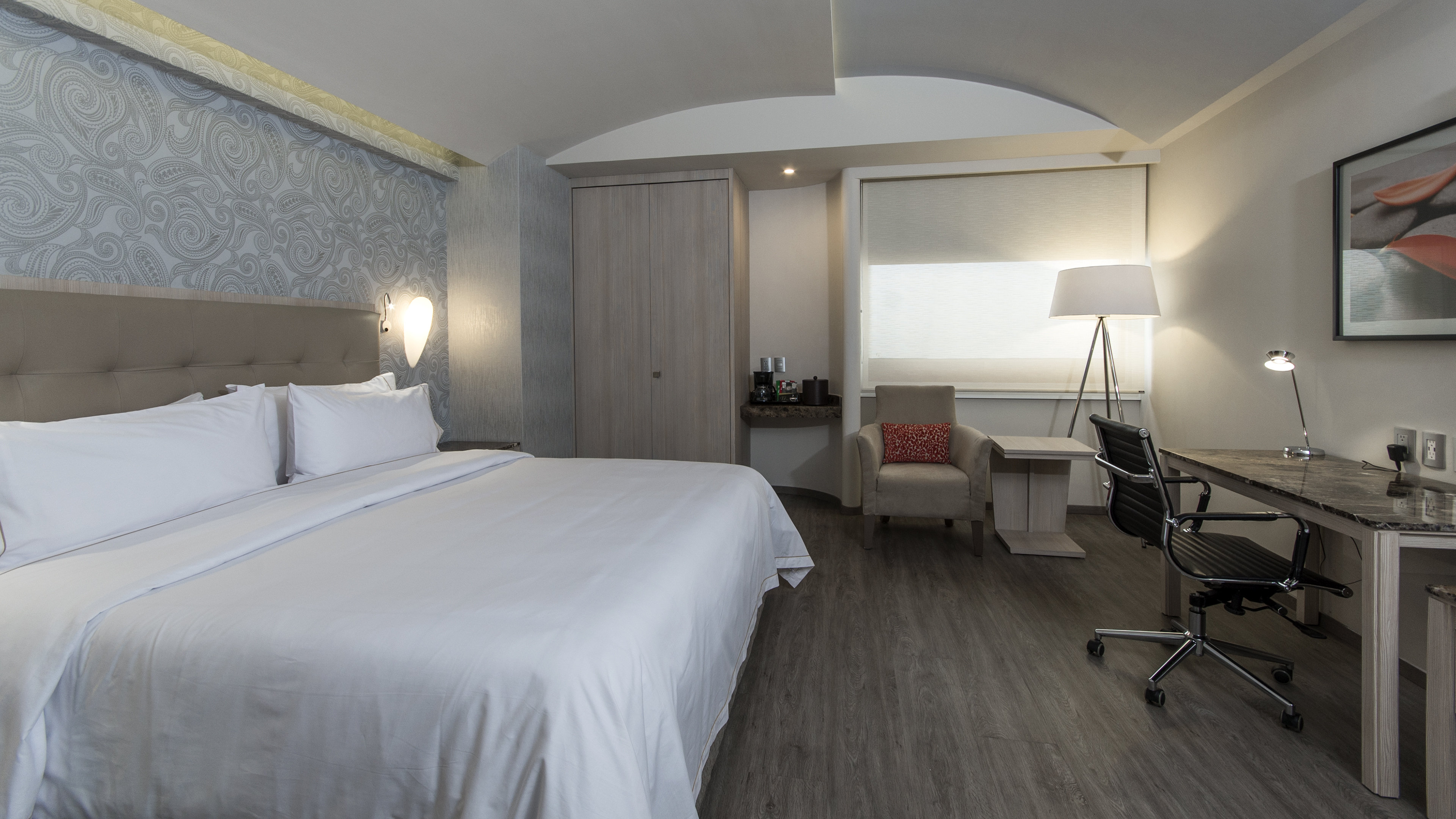 holiday inn express mexico toreo by ihg