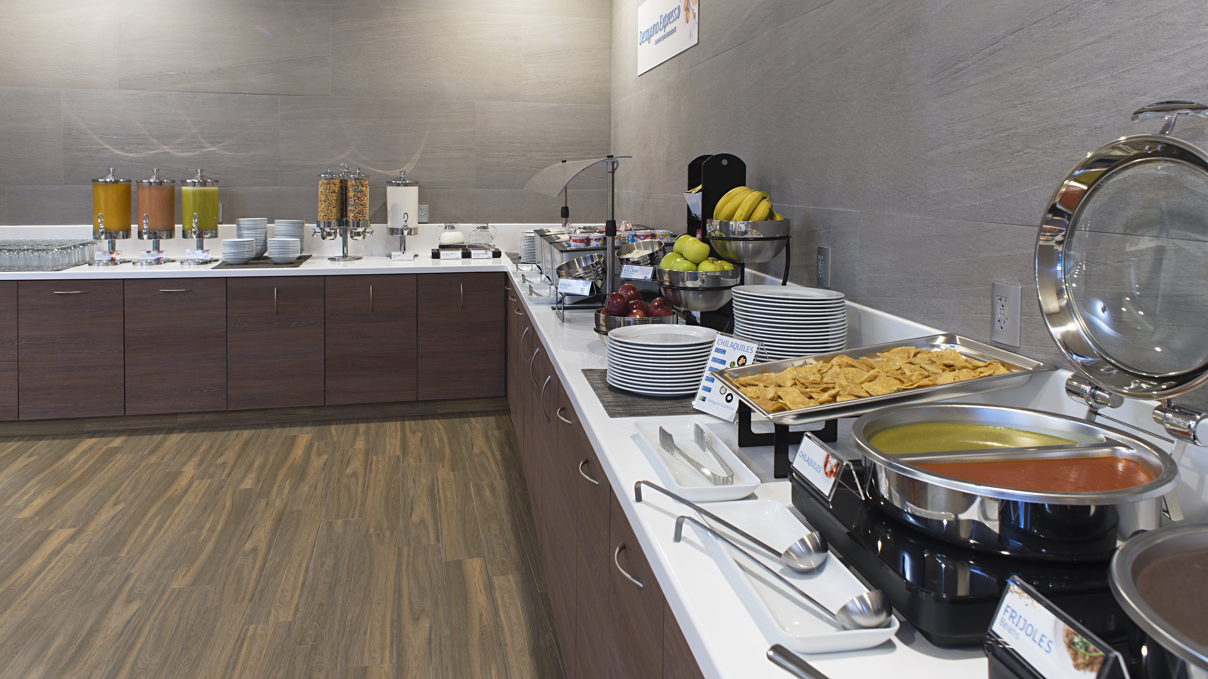 holiday inn express mexico toreo by ihg