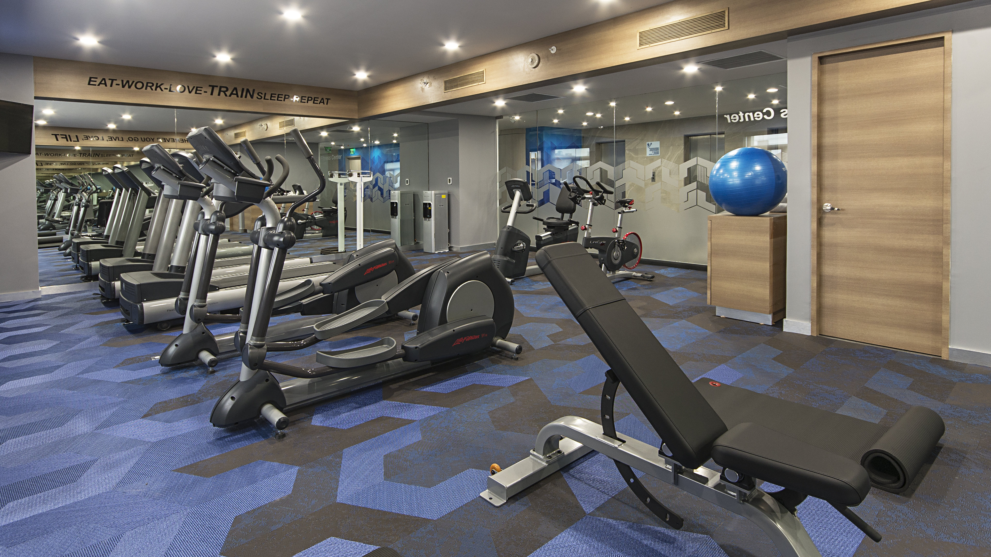 holiday inn express mexico toreo by ihg