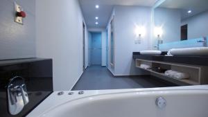 holiday inn express mexico toreo by ihg