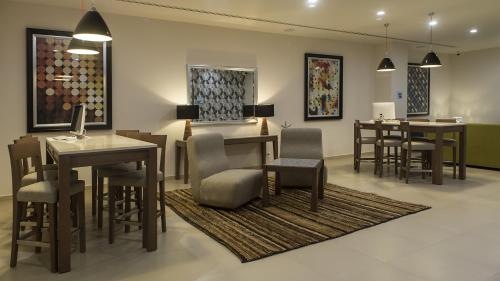 holiday inn express mexico toreo by ihg
