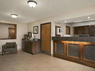 Super 8 By Wyndham Weston Wv,Lewis>>Burnsville,2 star
