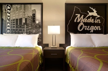 super 8 by wyndham woodburn