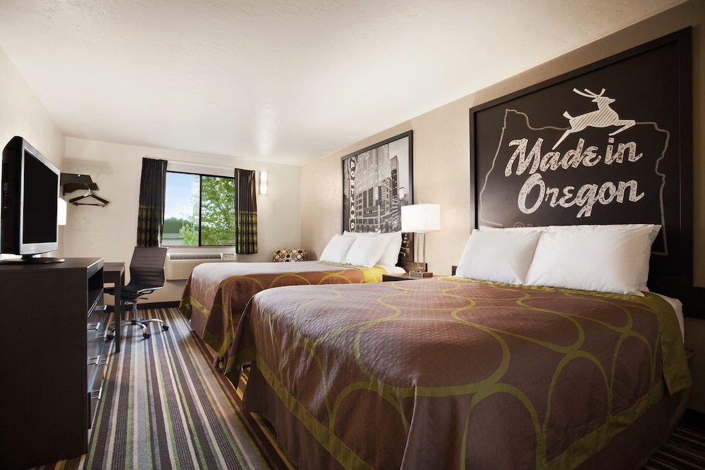 super 8 by wyndham woodburn