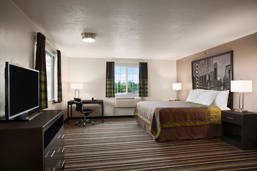 super 8 by wyndham woodburn