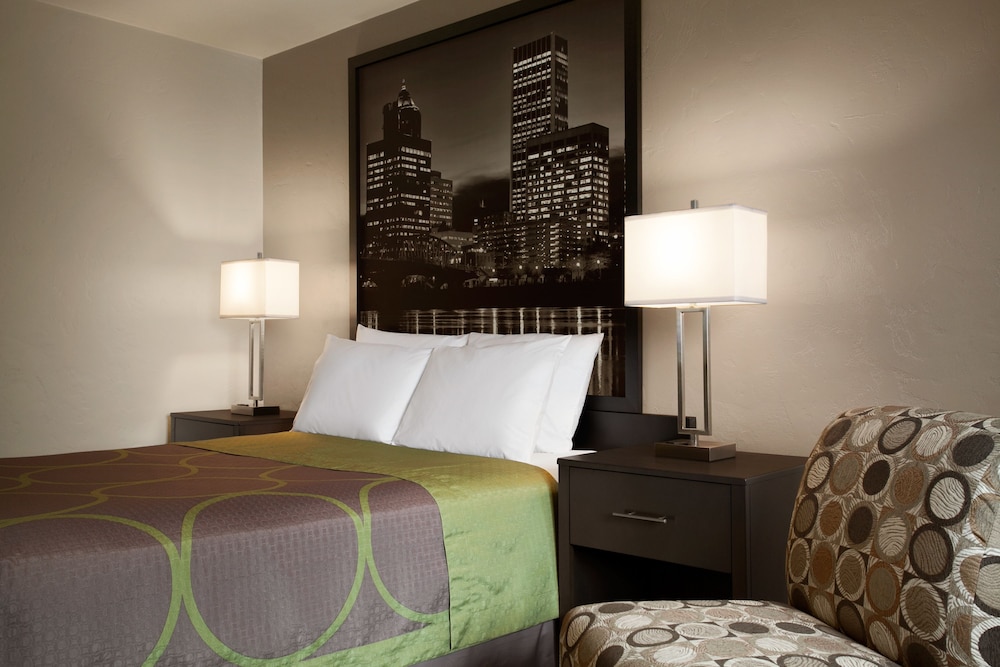 super 8 by wyndham woodburn