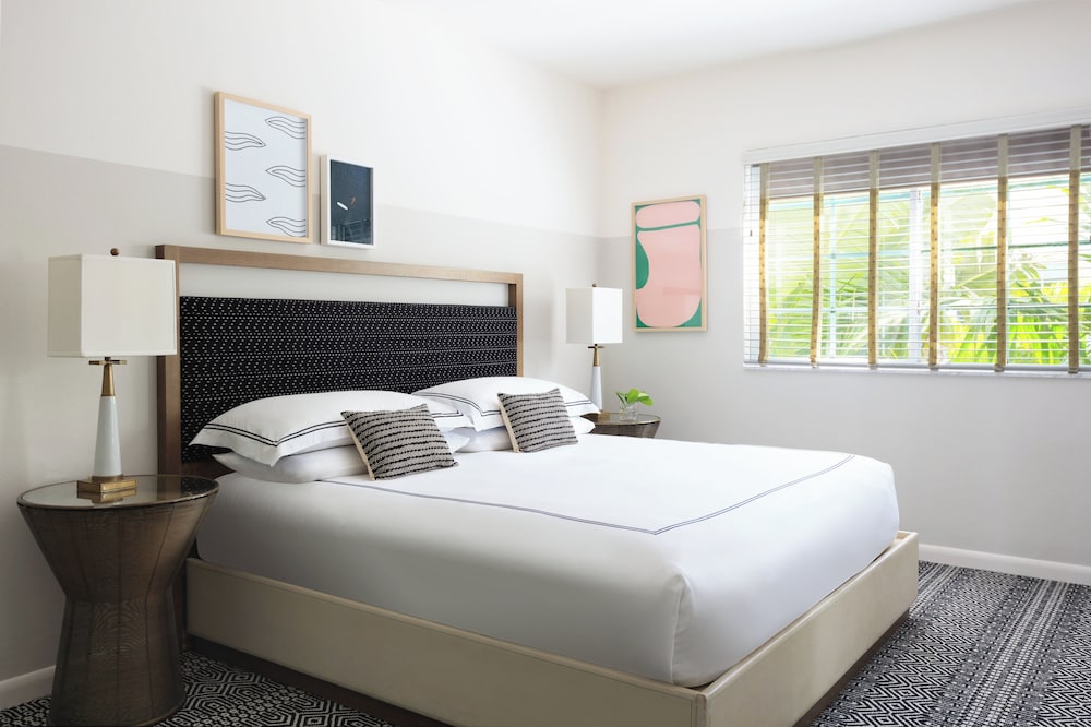 kimpton surfcomber hotel by ihg