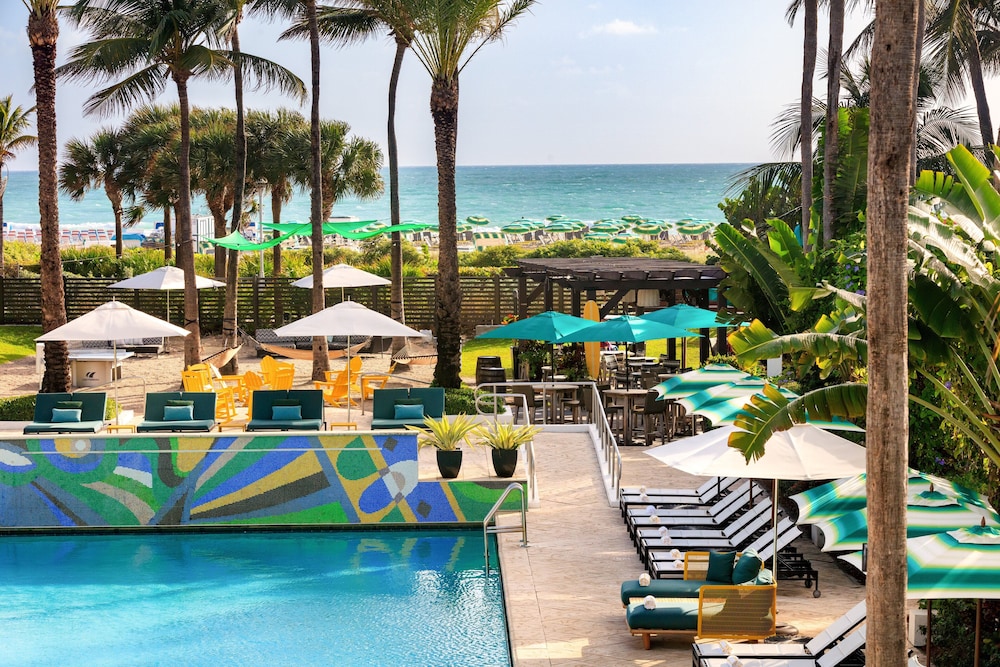kimpton surfcomber hotel by ihg