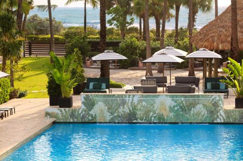 kimpton surfcomber hotel by ihg