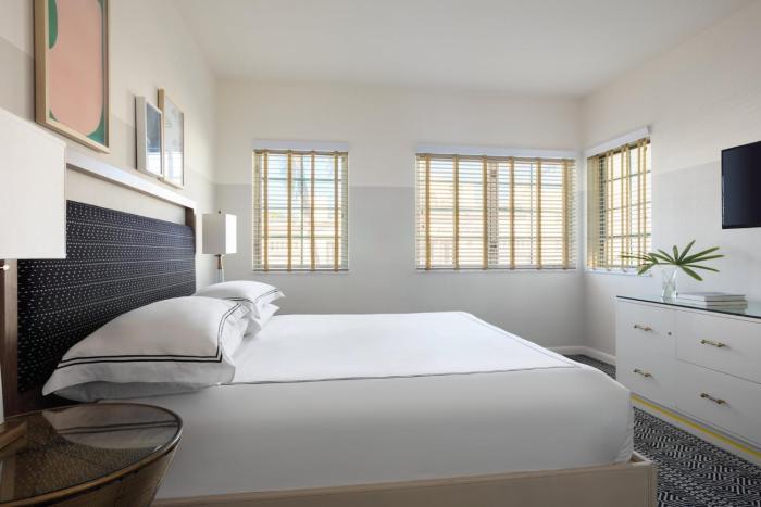 kimpton surfcomber hotel by ihg