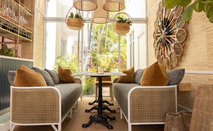 kimpton surfcomber hotel by ihg