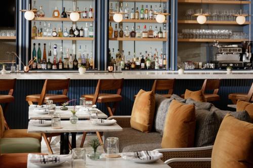 kimpton surfcomber hotel by ihg