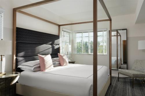kimpton surfcomber hotel by ihg