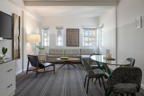 kimpton surfcomber hotel by ihg