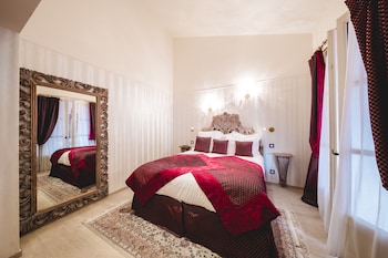 hotel le petit palais daglae