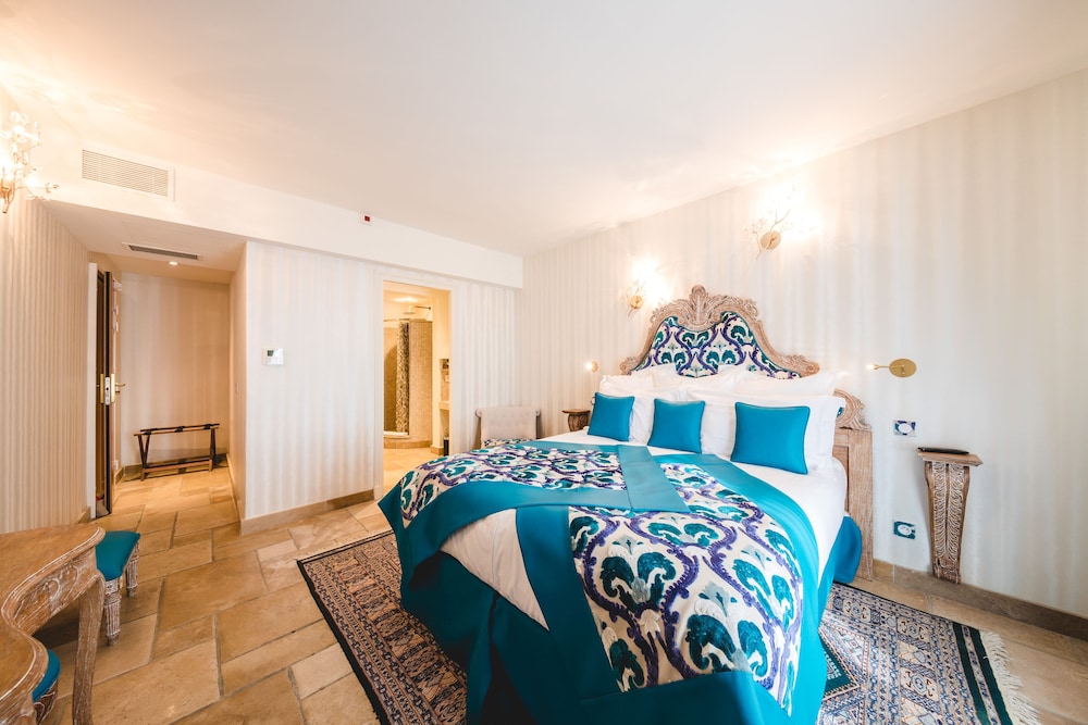 hotel le petit palais daglae