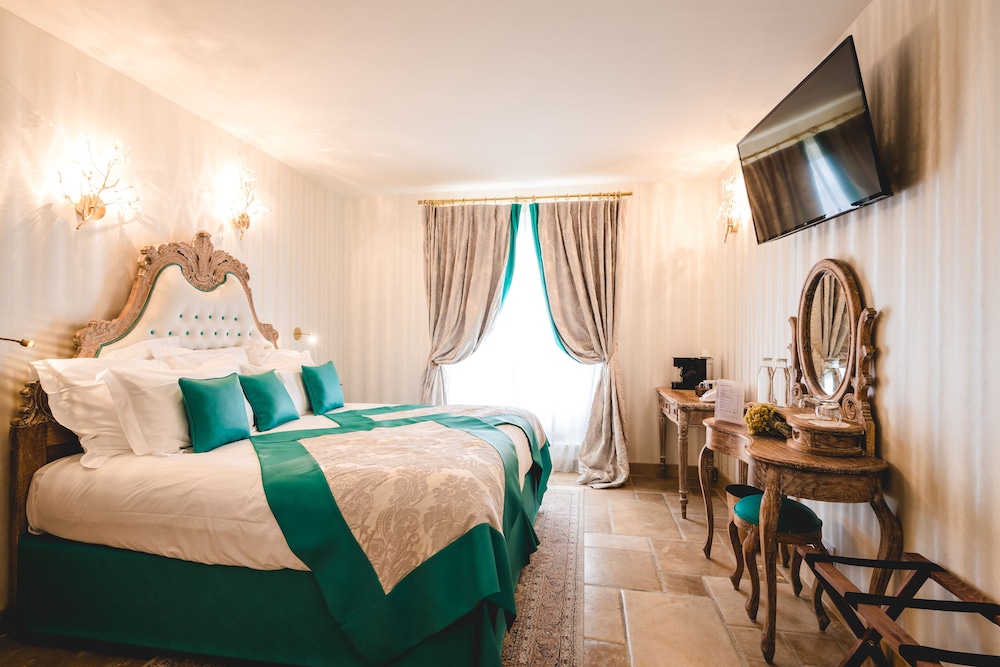 hotel le petit palais daglae