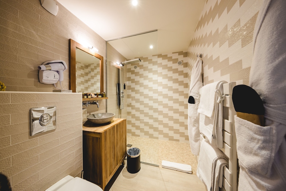 hotel le petit palais daglae