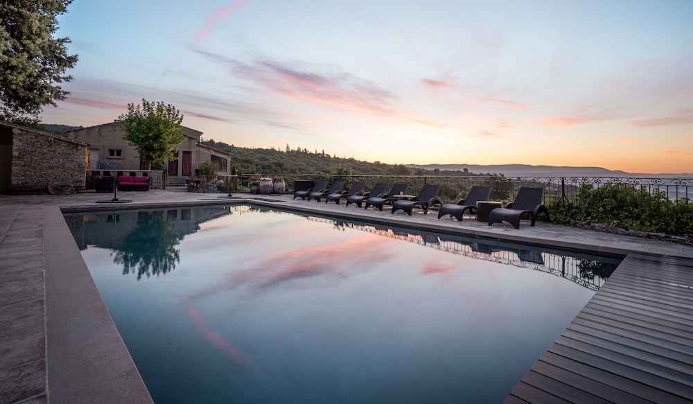 hotel le petit palais daglae