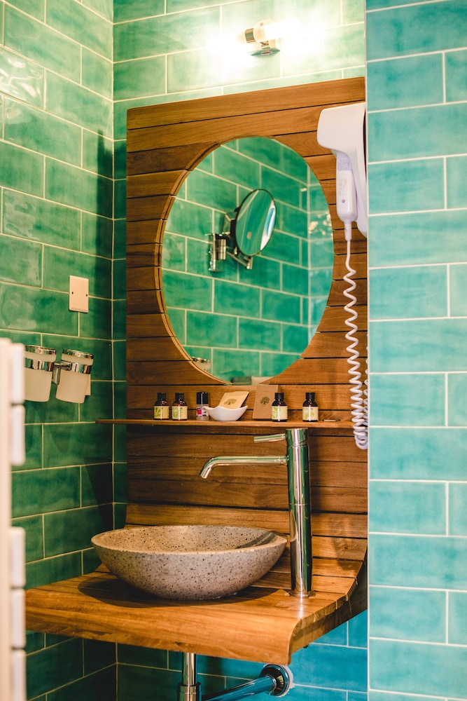 hotel le petit palais daglae