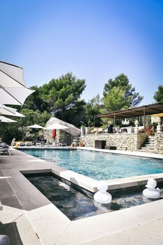 hotel le petit palais daglae