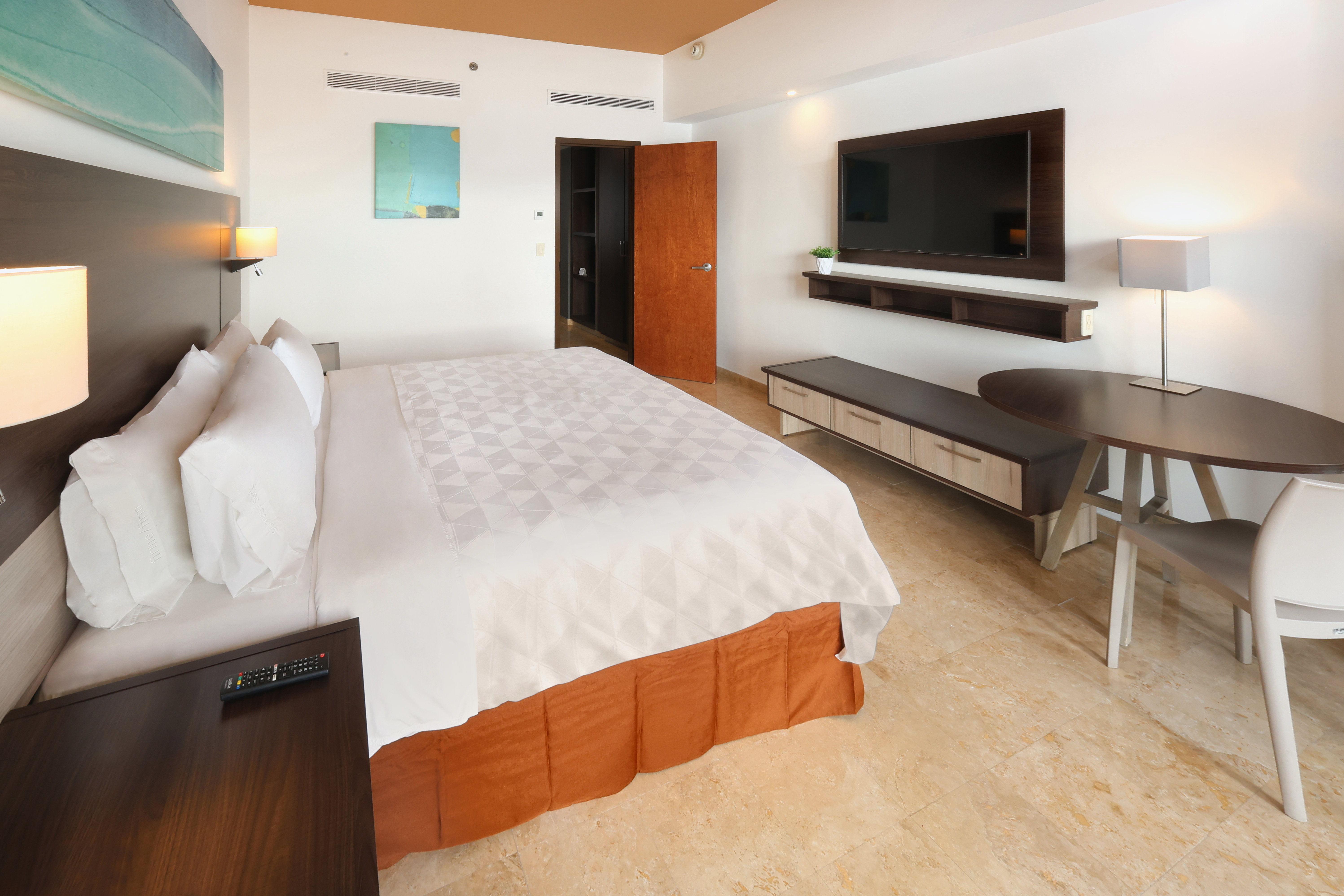 holiday inn resort mazatlan by ihg