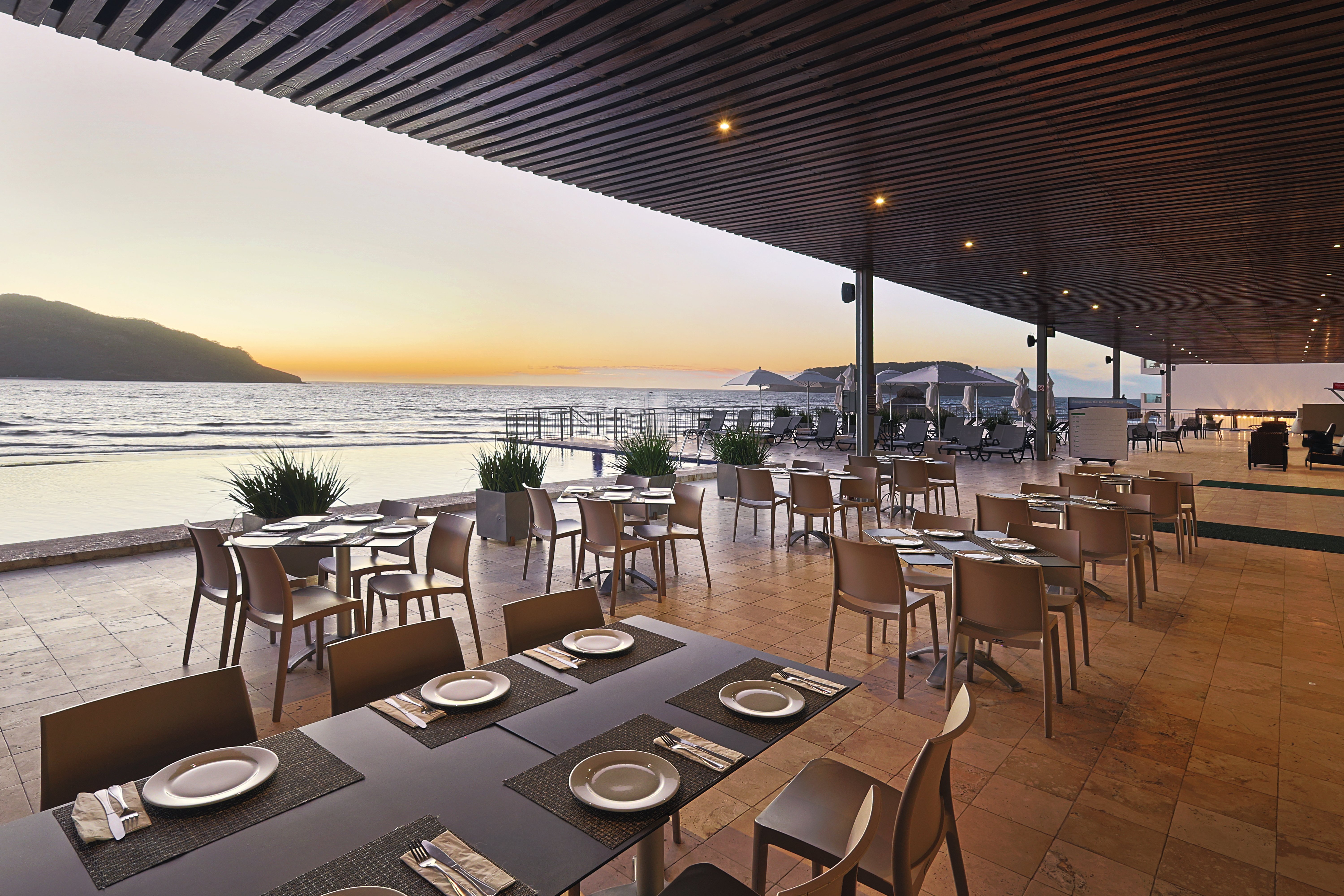 holiday inn resort mazatlan by ihg