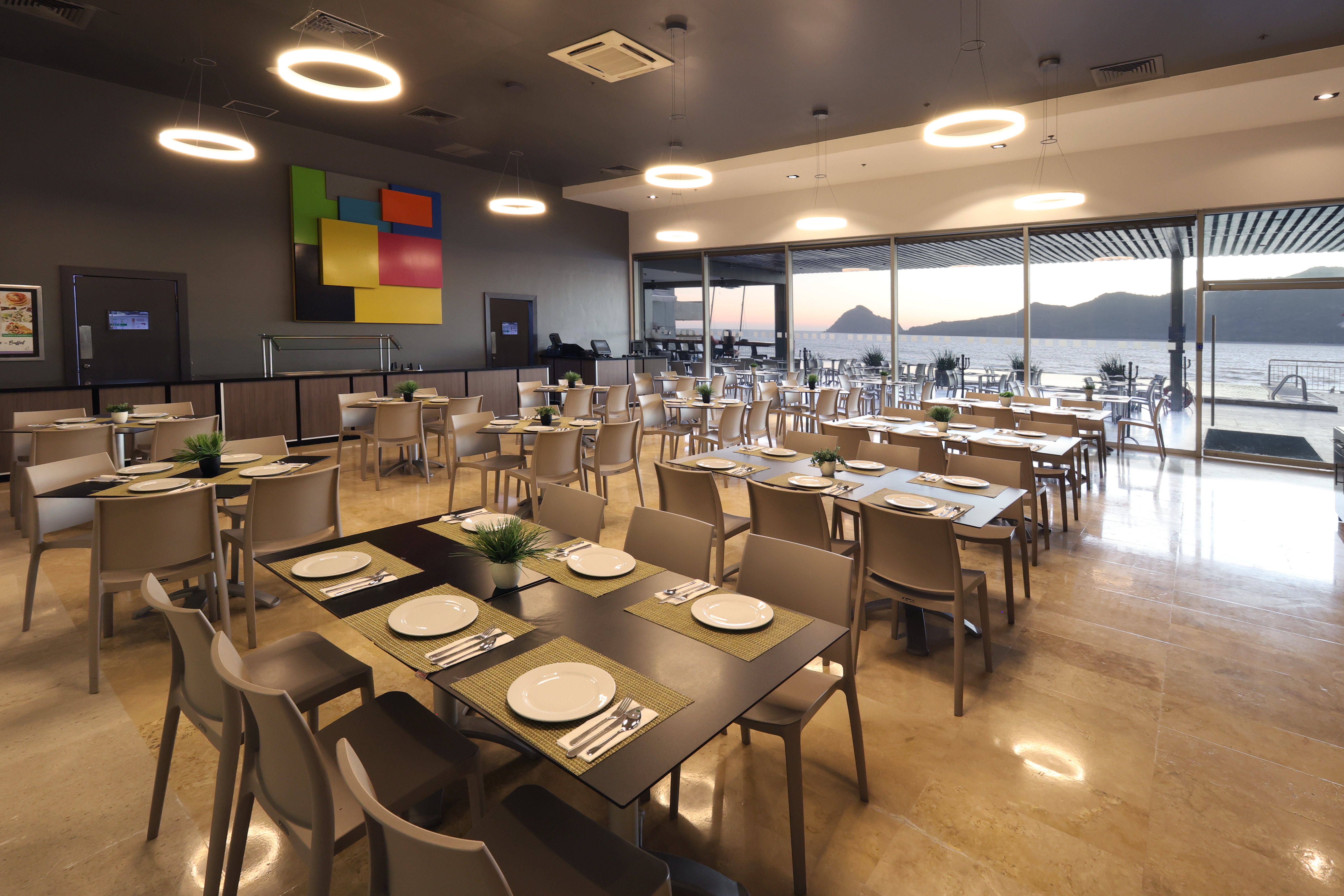 holiday inn resort mazatlan by ihg