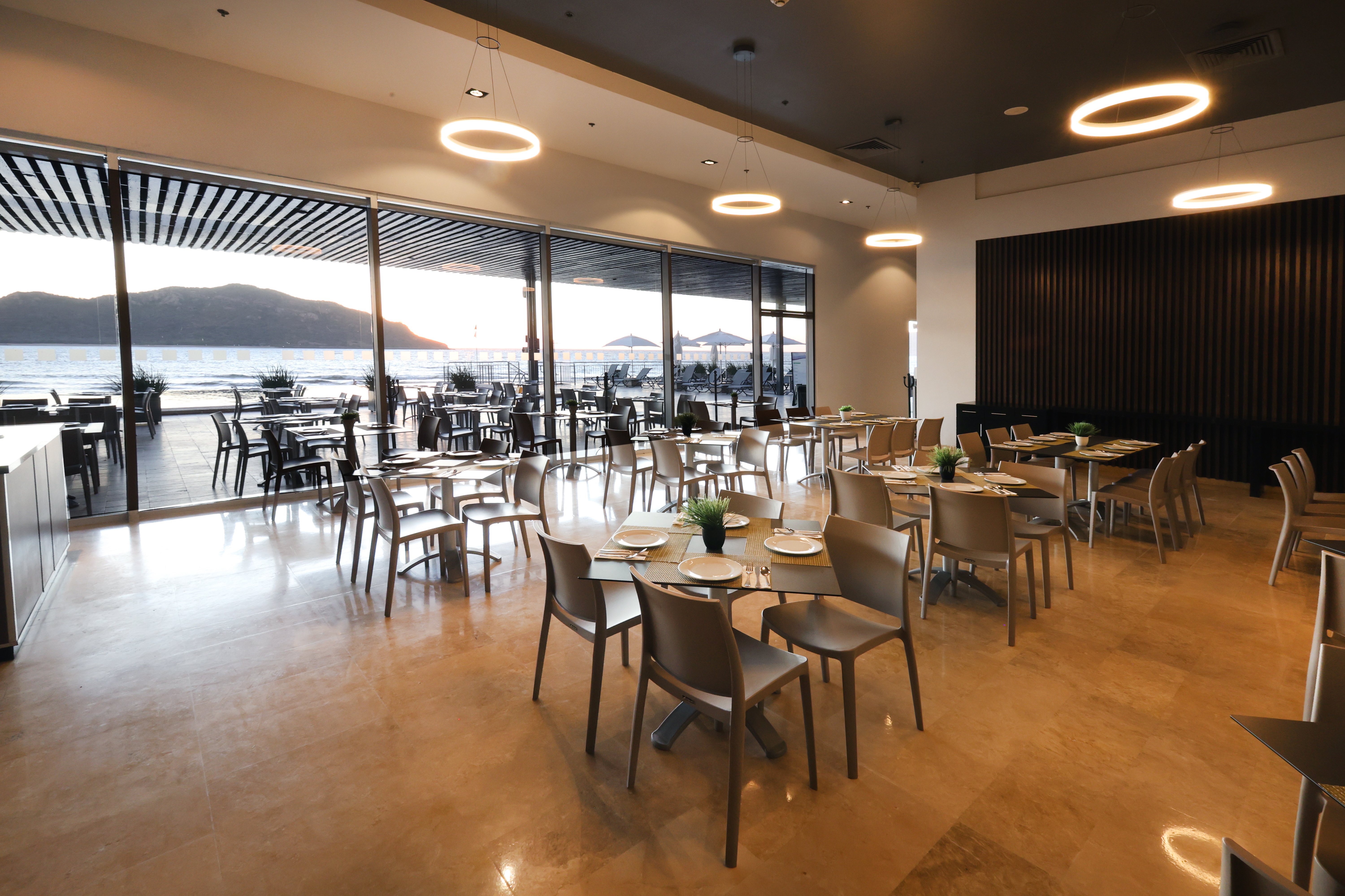 holiday inn resort mazatlan by ihg