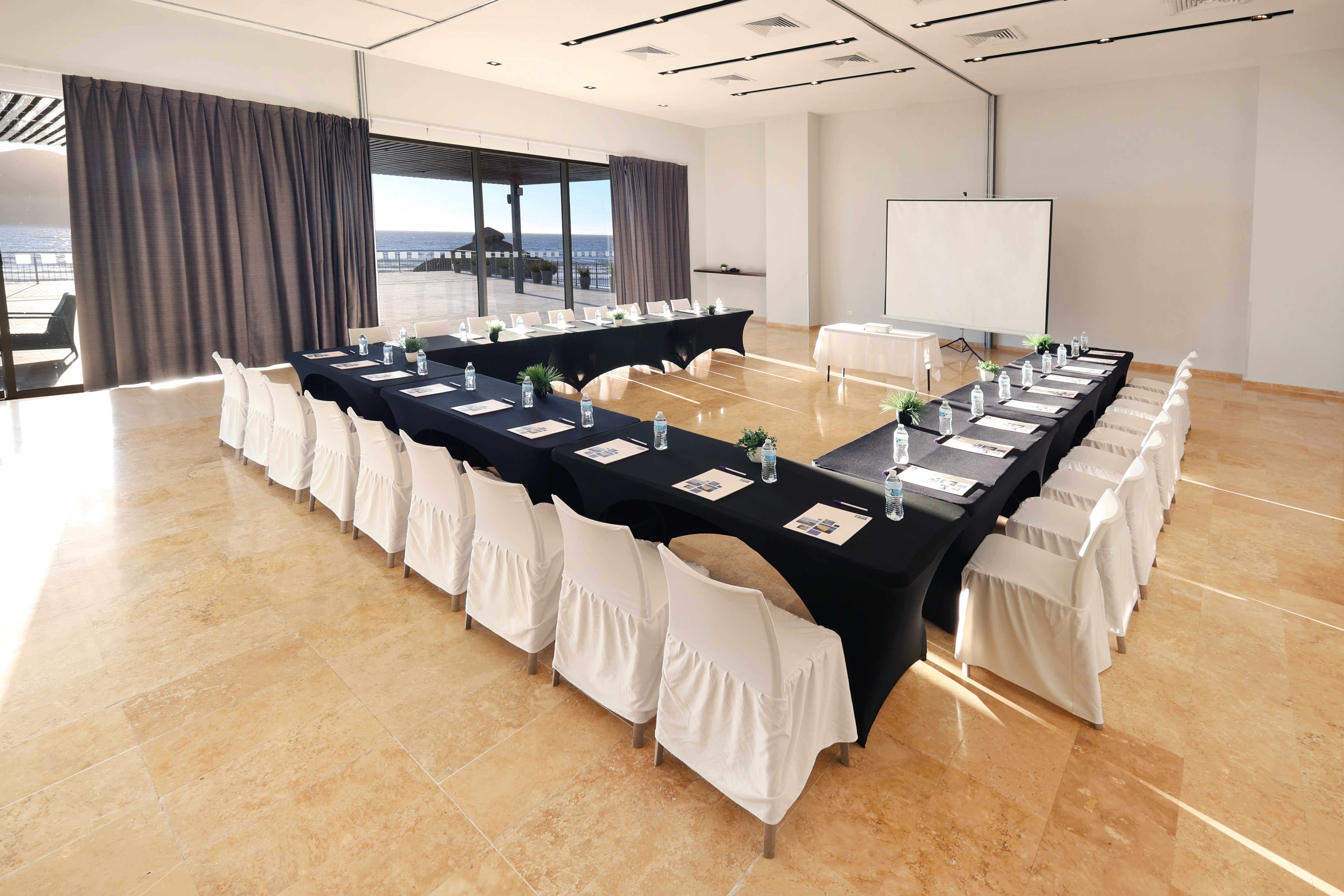 holiday inn resort mazatlan by ihg