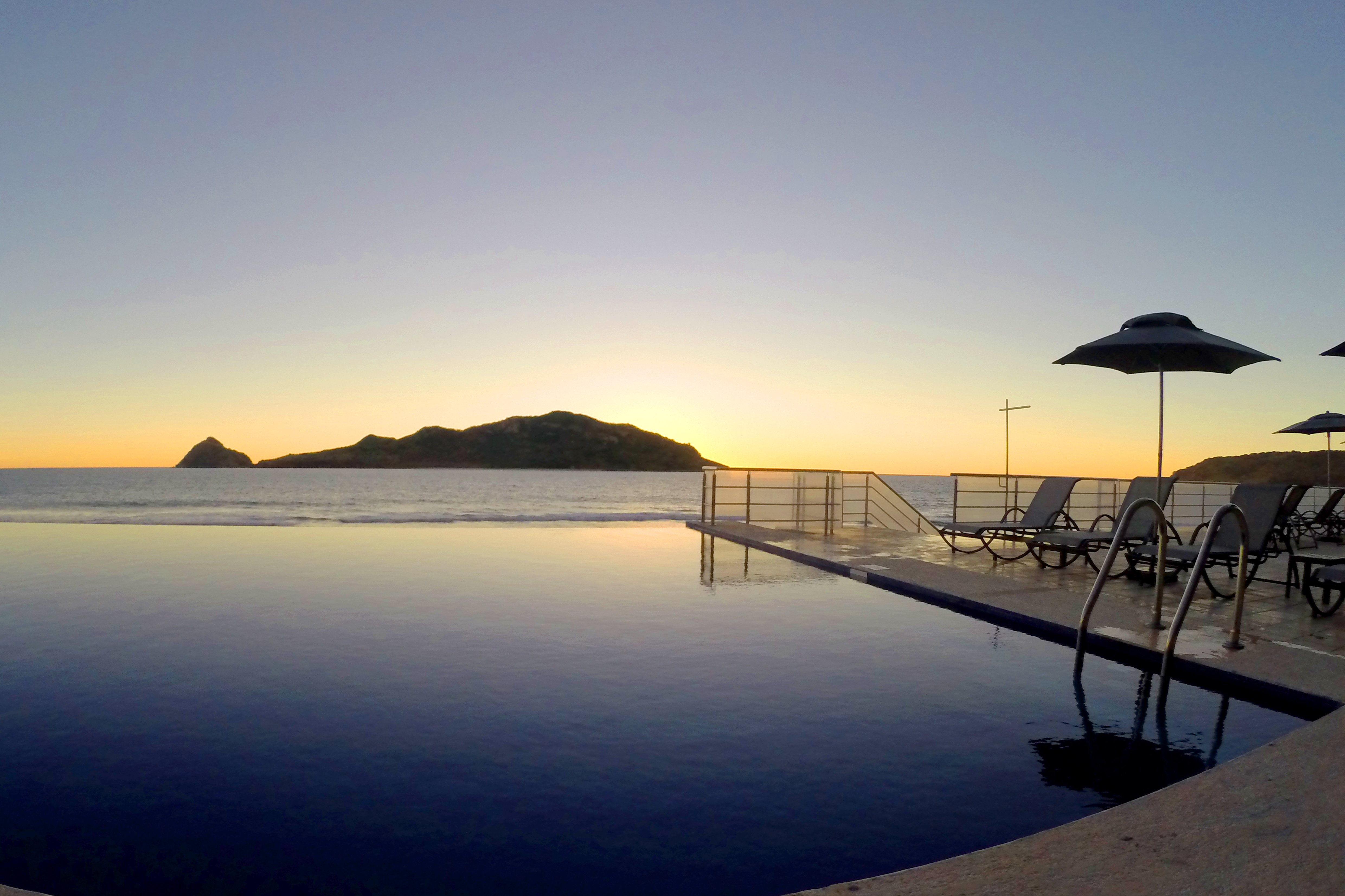 holiday inn resort mazatlan by ihg
