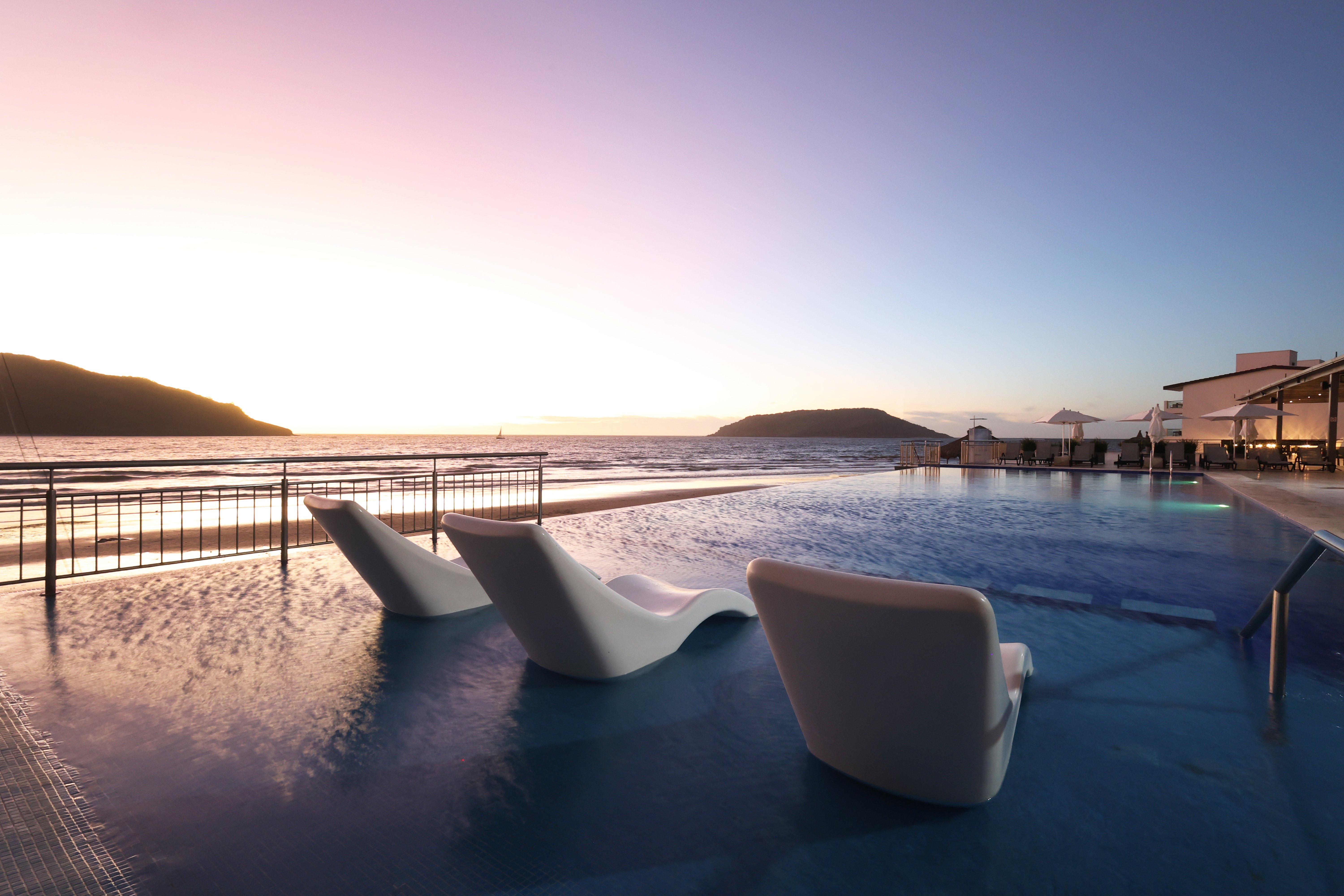 holiday inn resort mazatlan by ihg