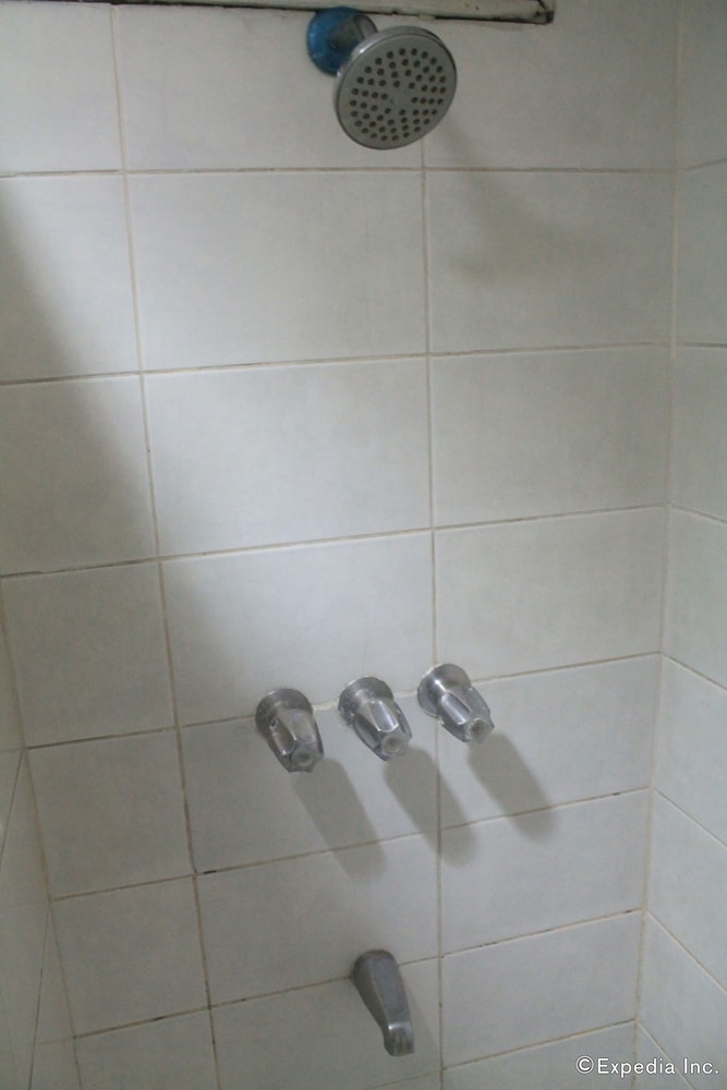 halina drive inn hotel pasay