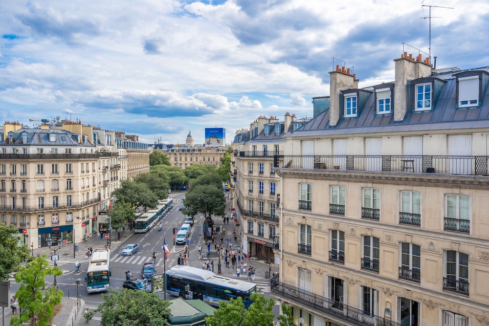 yuna les halles serviced apartments