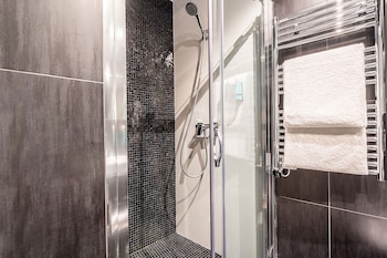 yuna les halles serviced apartments