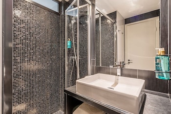 yuna les halles serviced apartments