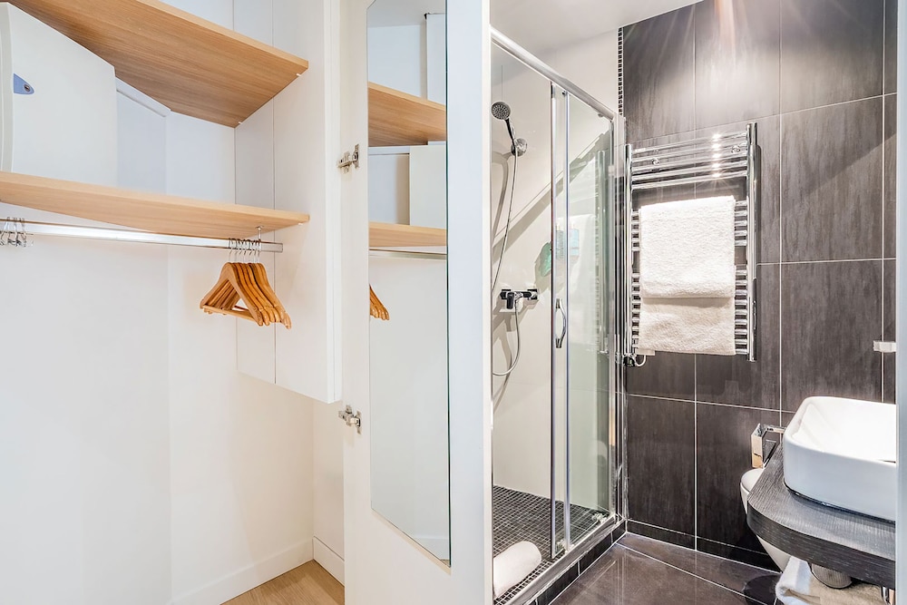 yuna les halles serviced apartments