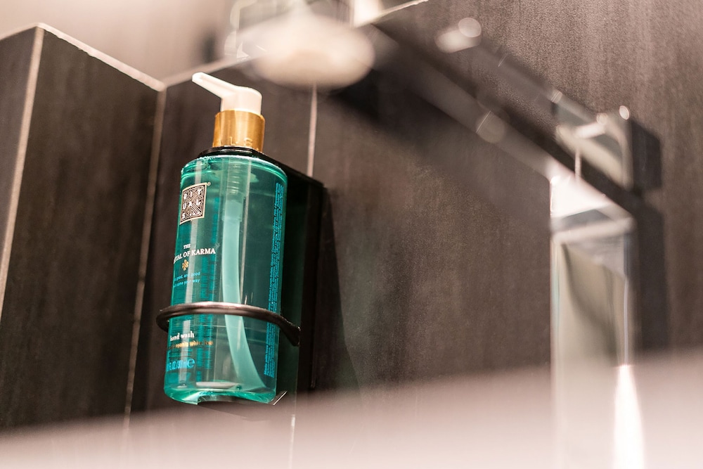 yuna les halles serviced apartments